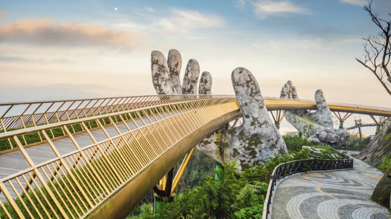 The Golden Time to Travel to Da Nang