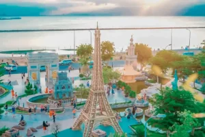 Di Chuyển Đến Công viên Kỳ Quan Bên Cầu Thuận Phước