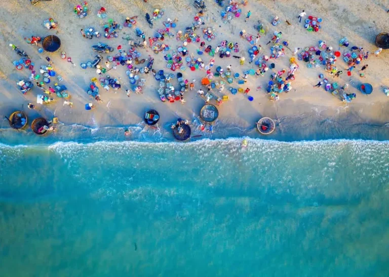 My Khe Beach on April 30th: Tips to Avoid the Crowds from a Da Nang Local
