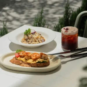 ダナン・アントゥオンにあるガーデンワークスペース＆ブランチカフェ「Hômnay – Eatery & Cafe」で一日をスタート