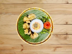 Thưởng Thức Ẩm Thực Việt Ở Bới Cơm Hội An Restaurant