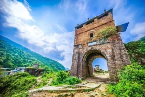 Di Chuyển Đến Hải Vân Quan: Check-in “Thiên Hạ Đệ Nhất Hùng Quan” Trên Đèo Hải Vân