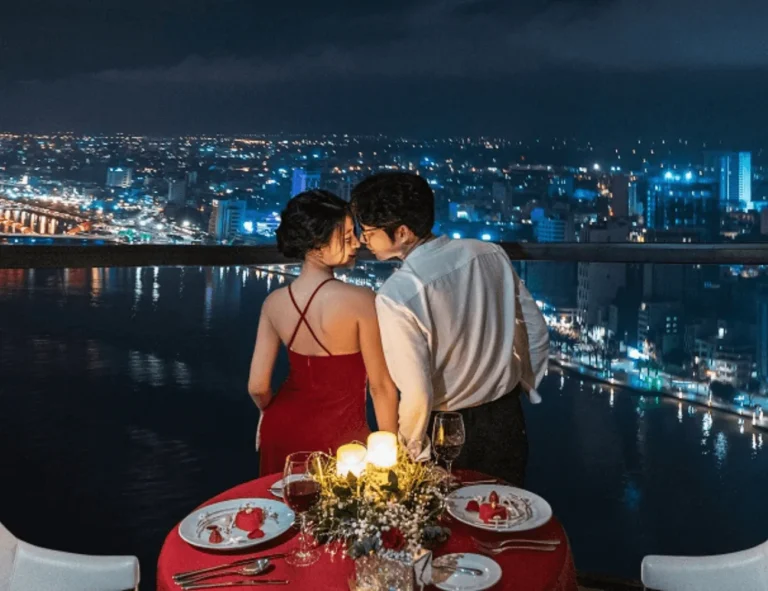 Da Nang Night Out for Couples: Dinner, Movies, or Karaoke?